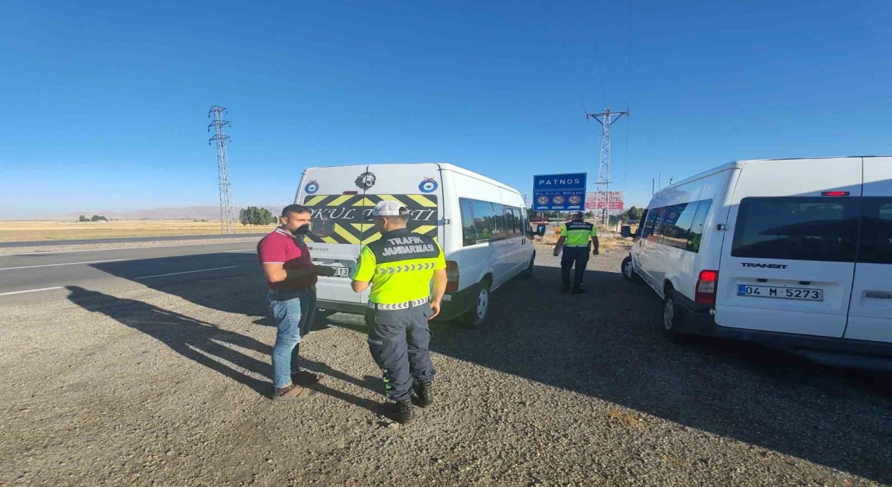 Patnosta öğrenci servislerine denetim