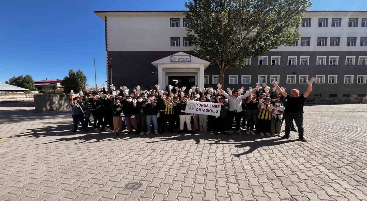 Patnosta öğrencilerden örnek davranış