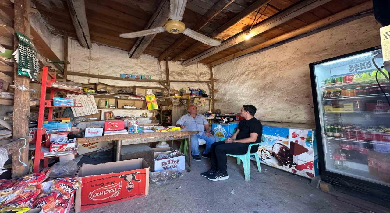 Polis memuru Şahin zimem defteri geleneğini canlandırdı