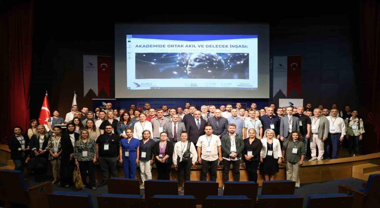 Prof. Dr. Koç Yalnızca bilgi aktarmakla kalmamalı, öğrenmeyi de sevdirmeliyiz