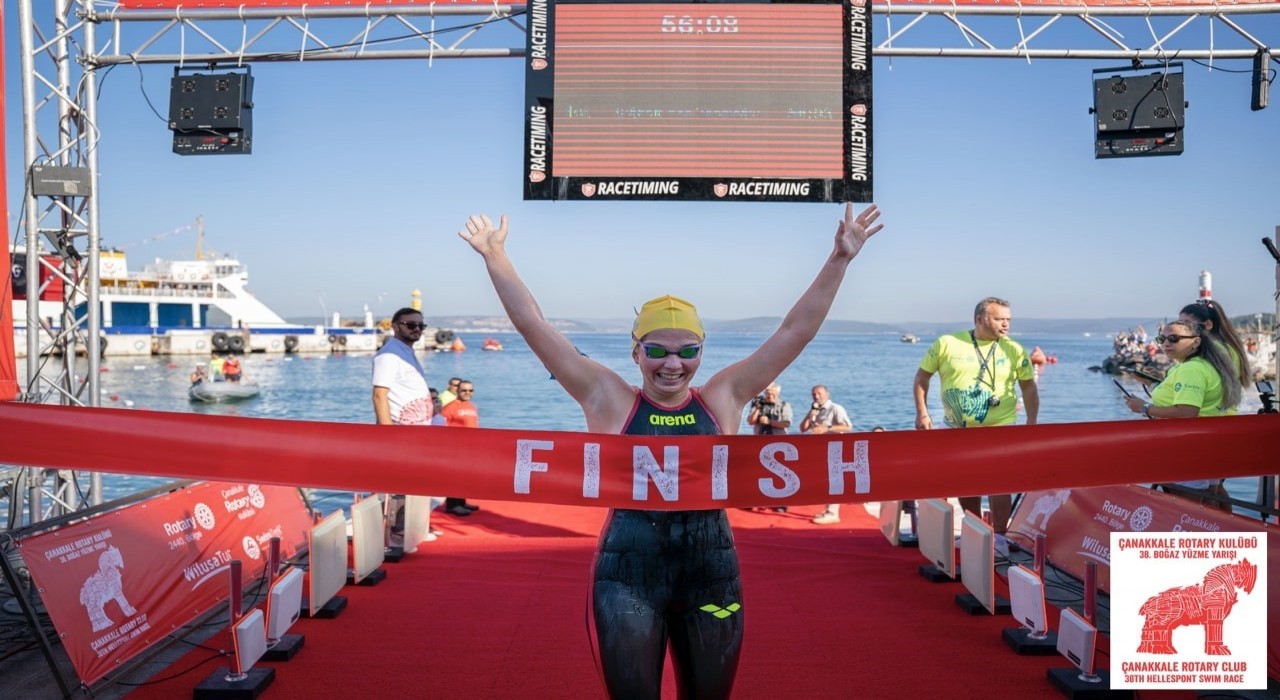 Quick Sigorta, 30 Ağustos Zafer Bayramını kulaçlarla kutladı