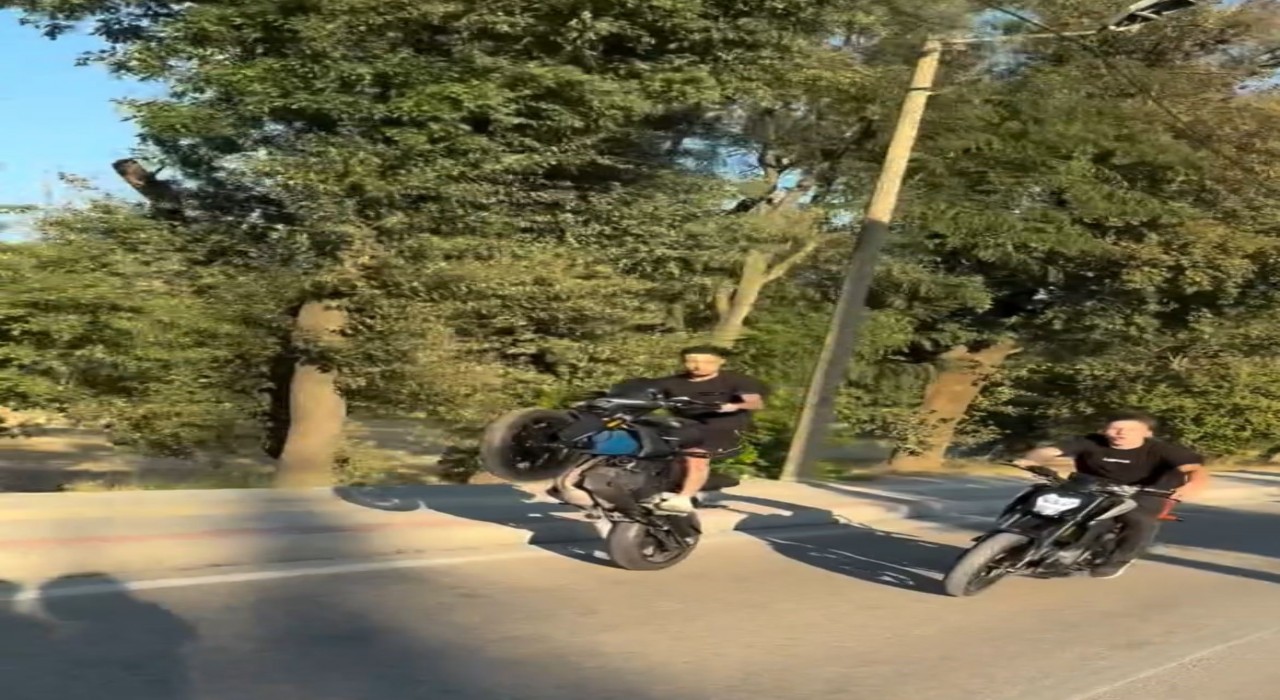 Sadece ölüler görür mesajına Polis de görür deyip gözaltına aldılar