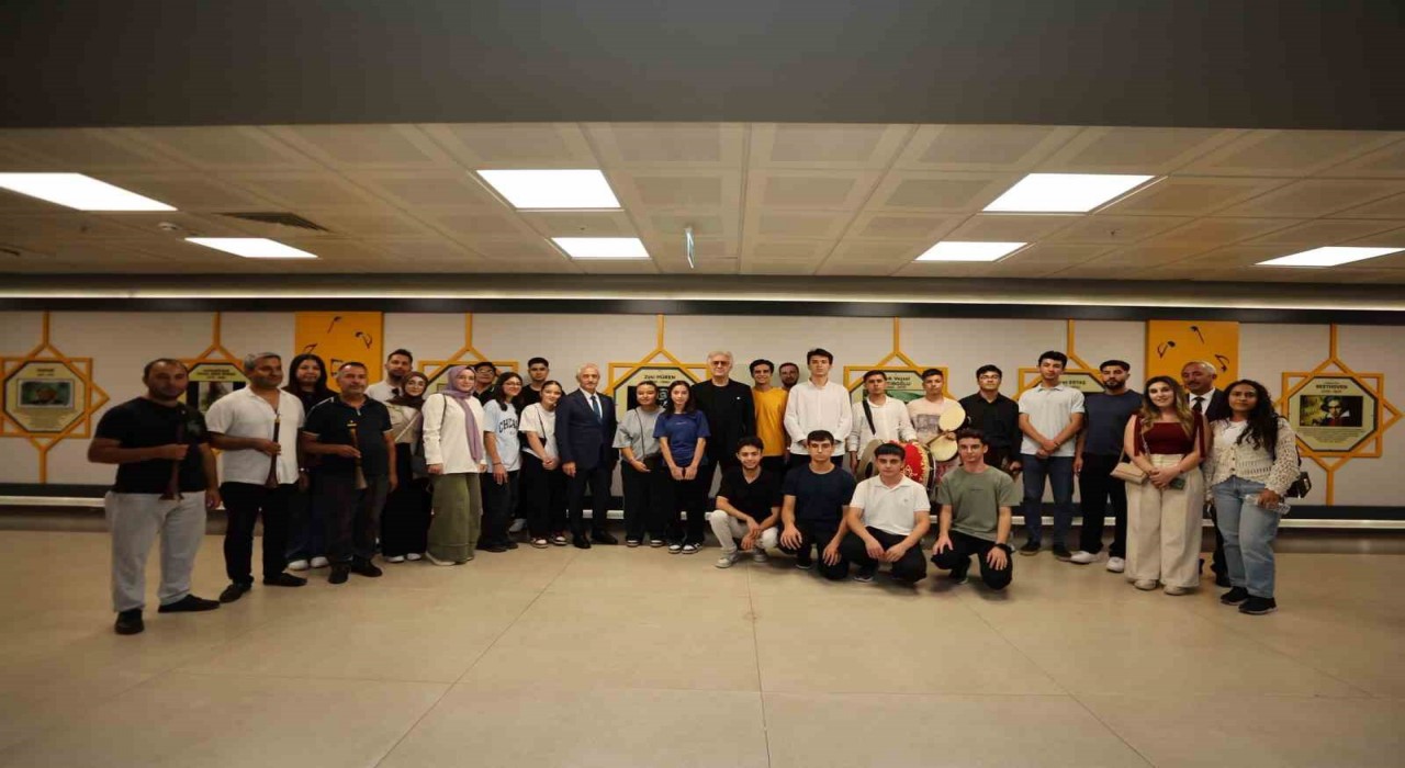 Şahinbey konservatuarı Tamer Karadağlıyı ağırladı