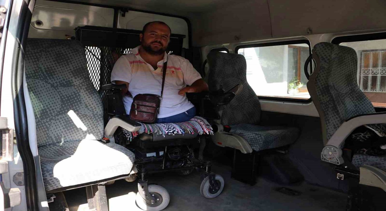 Sakarya Büyükşehirden özel gereksinimli vatandaşlara ulaşım desteği