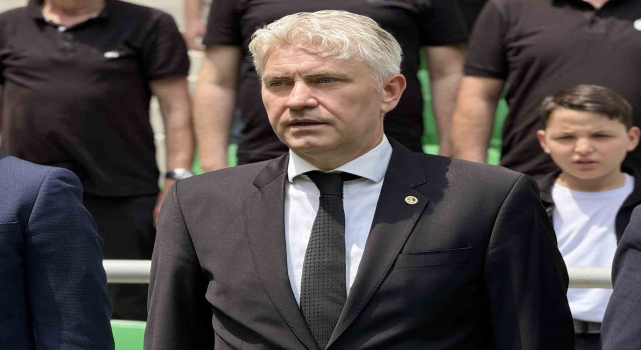 Sakaryaspor Başkanı Kıratlıdan flaş karar: Yeniden olağanüstü genel kurul kararı alacağız