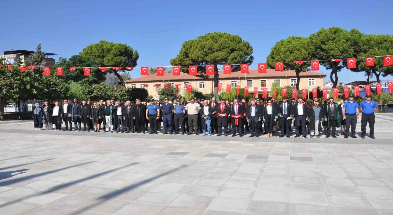 Salihlide adli yıl törenle açıldı