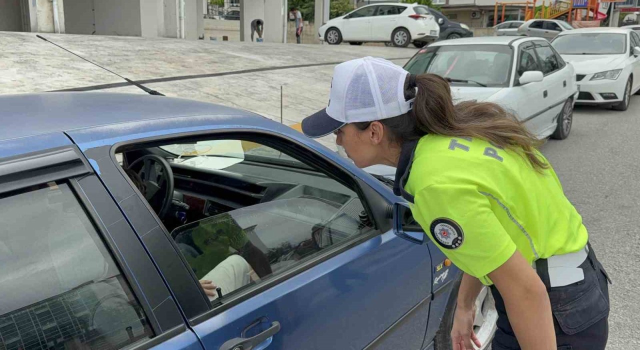 Samsunda polisten okul çevrelerinde sıkı denetim