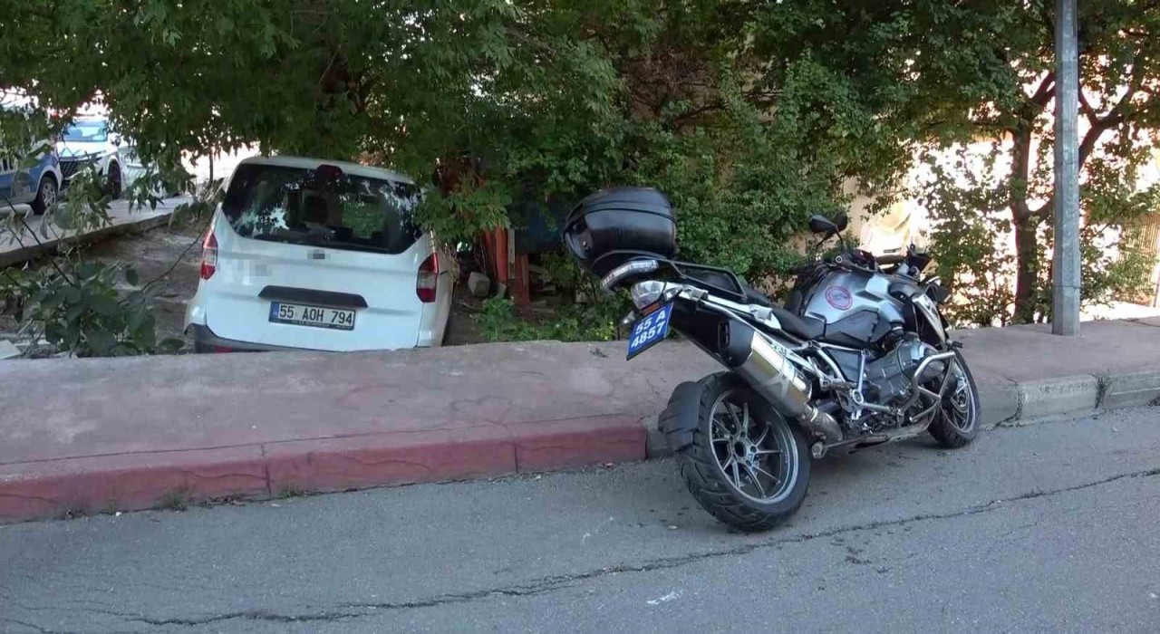 Samsunda yunus polisleri kaza yaptı: 2 yaralı