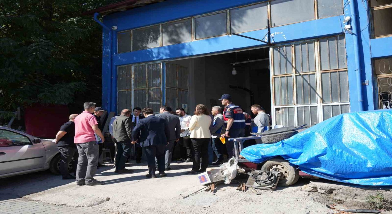 Sanayi sitesinde işlenen cinayette yeni gelişme: Olay yerinde keşif yapıldı