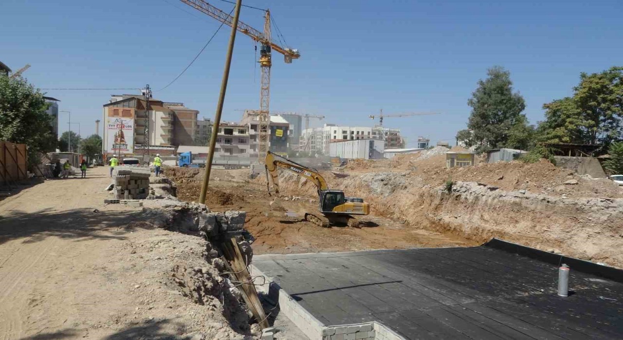 Şantiyede iş kazası: 1 yaralı