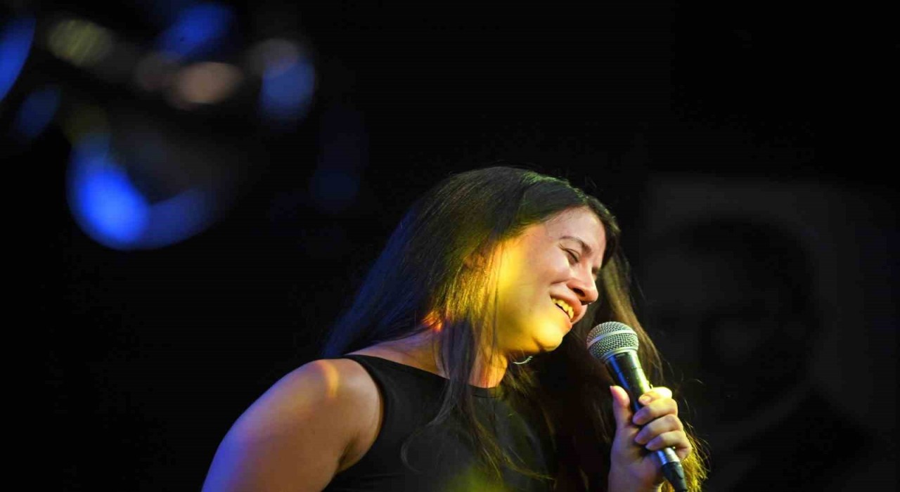 Şarkılar Osmangazide barış için söylendi