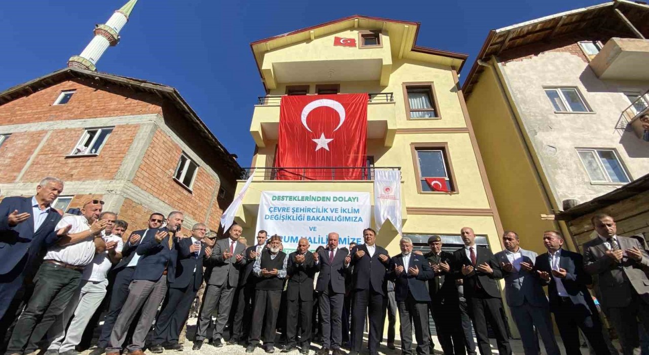 Şehit Mustafa Uslunun hayalini devlet gerçekleştirdi, ailesi yeni evine kavuştu