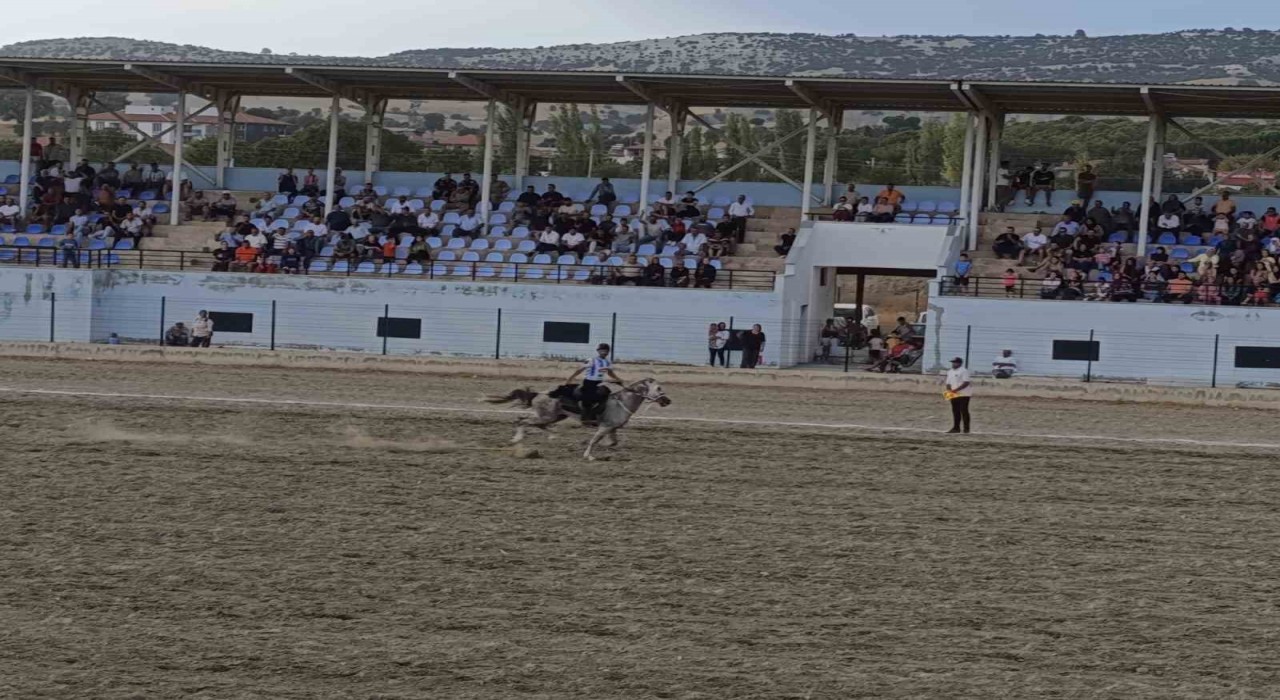 Selendi Beypınar Atlı Cirit Takımı Manisayı temsil edecek