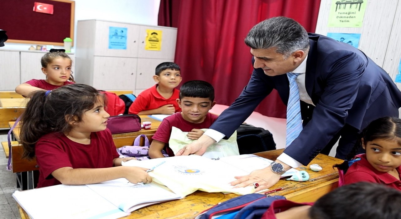 Şener: Güçlü gelecek, sağlam eğitimle mümkündür