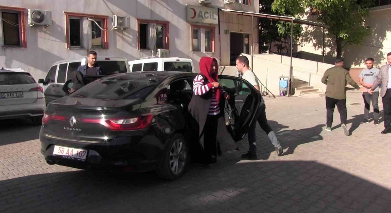 Siirtte kaymakam, makam aracını sağlık için seferber etti