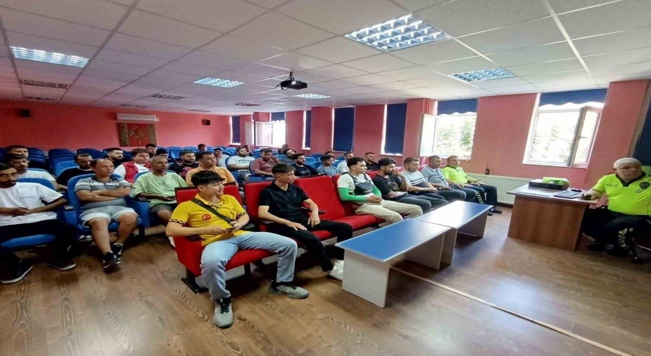 Silifkede motokuryelere trafik eğitimi