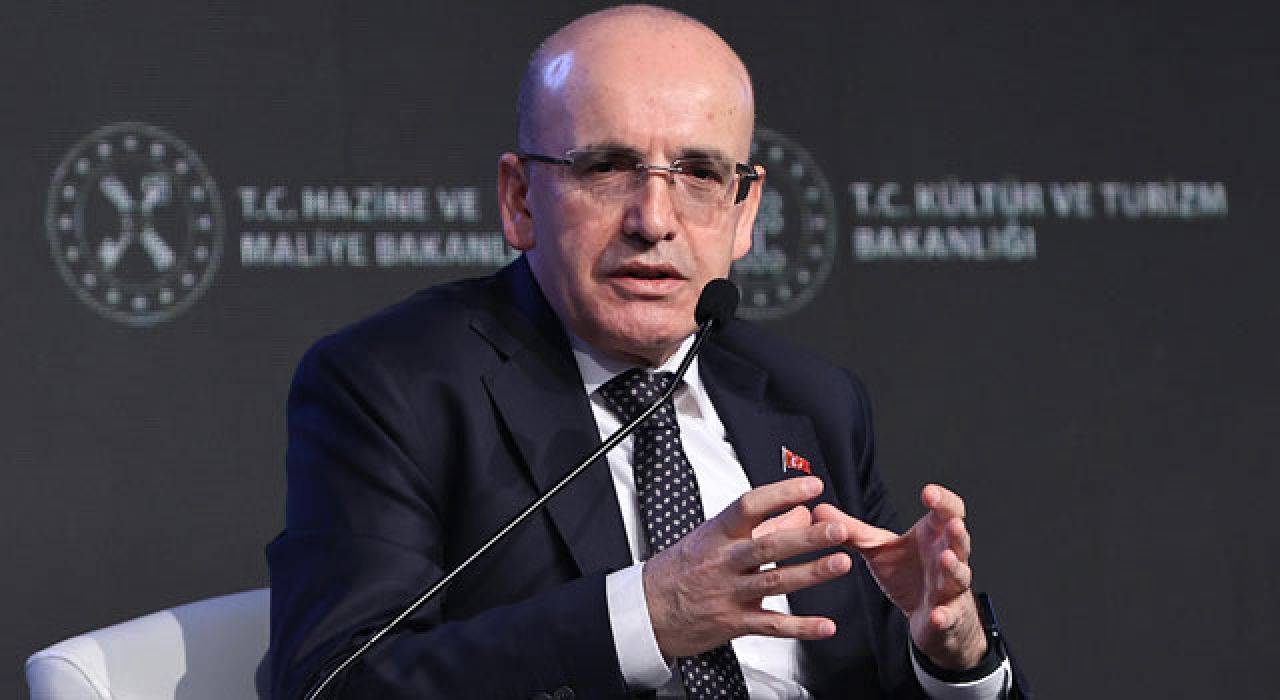 Şimşek: Cari Açık 2025’te GSYİH’nin %1,4’üne Gerileyecek