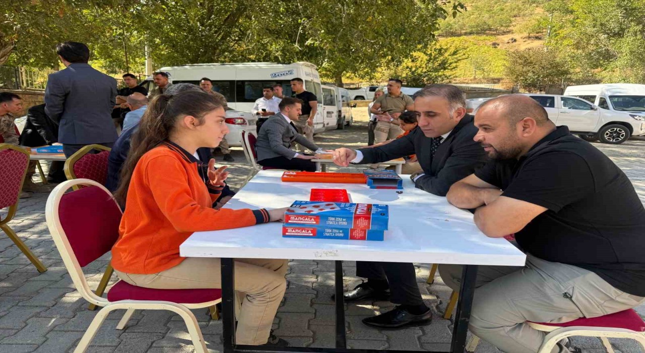 Sınır hattındaki öğrencilere Akıl ve zeka oyunları desteği