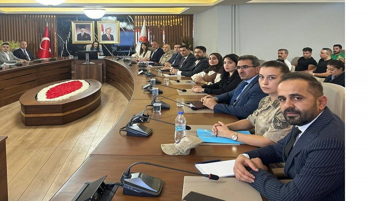 Şırnakta kadına yönelik şiddetle mücadele toplantısı yapıldı