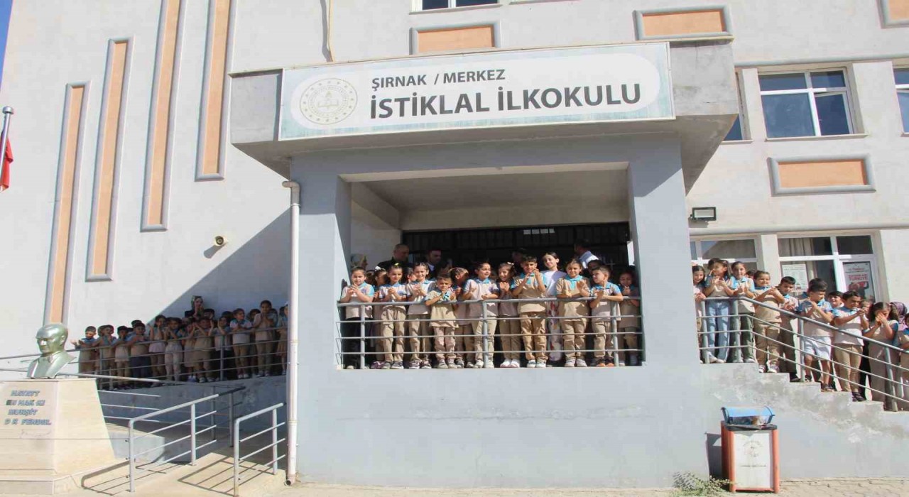 Şırnakta yeni eğitim öğretim döneminin ilk zili çaldı