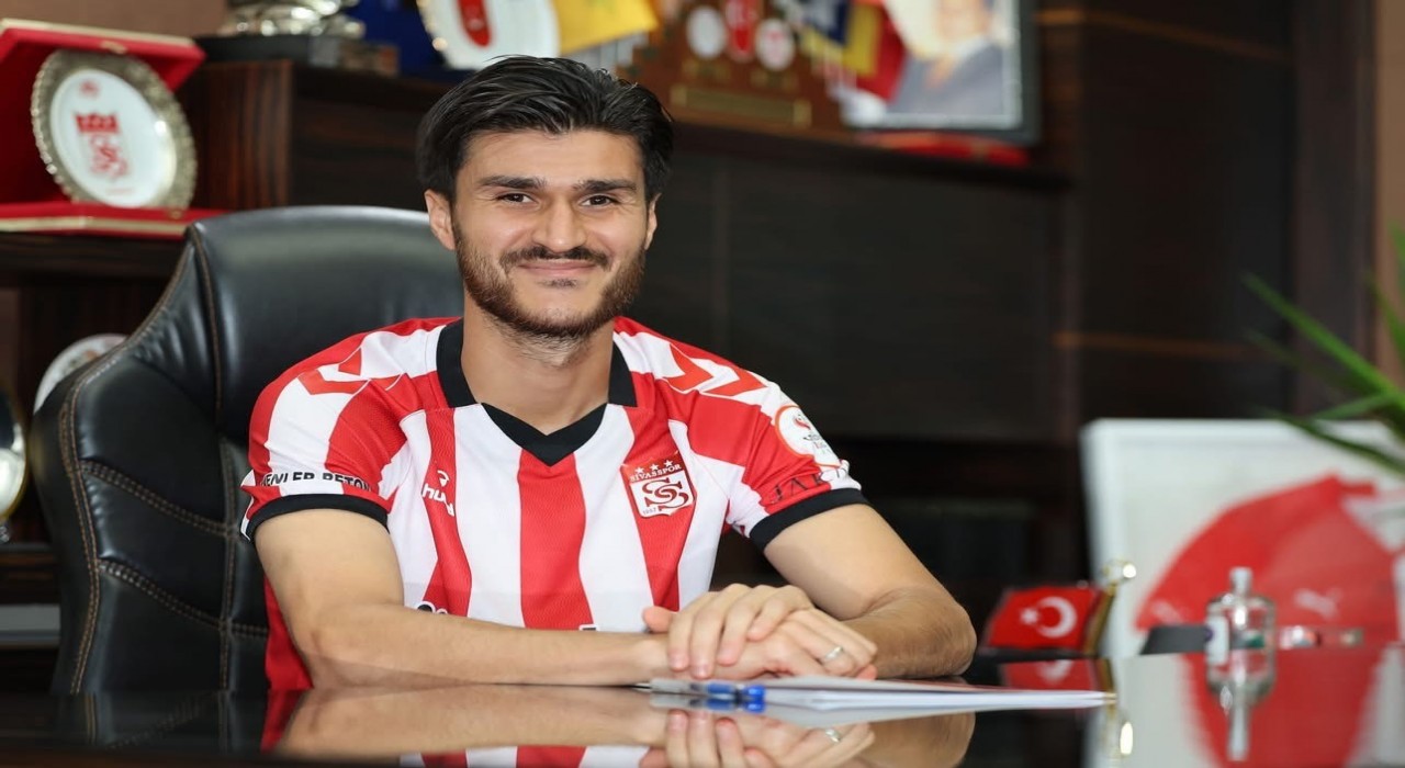 Sivasspor, Yusuf Cihat Çeliki kadrosuna kattı