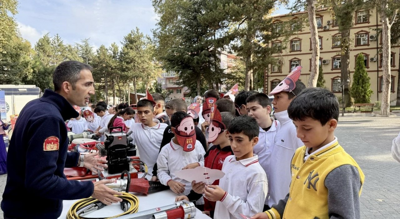 Söğütte öğrenciler bilgilendirildi