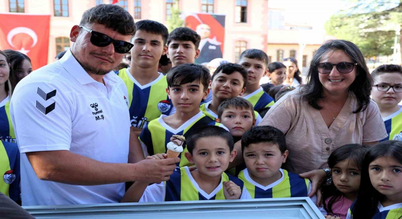 Söğütte yaz okulları sona erdi