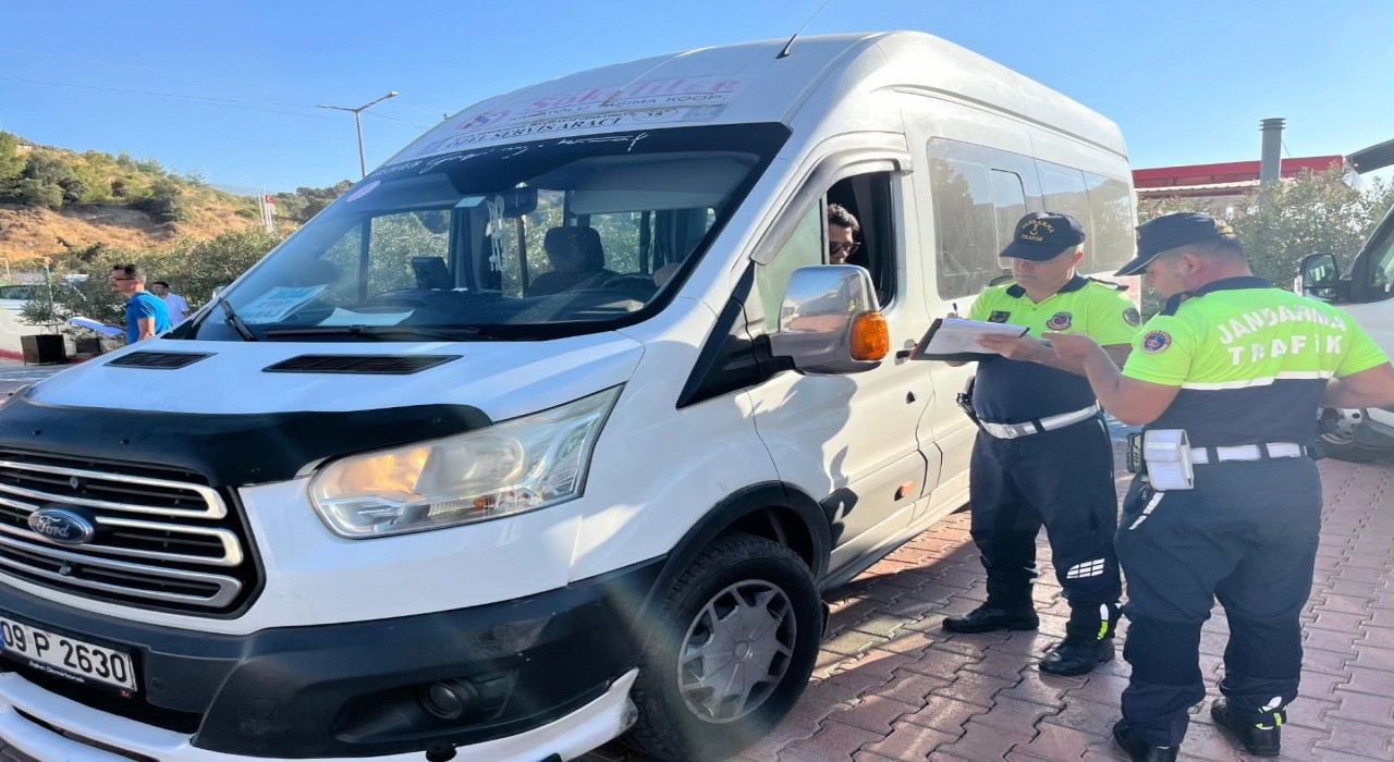 Sökede okul servis araçlarına sıkı denetim