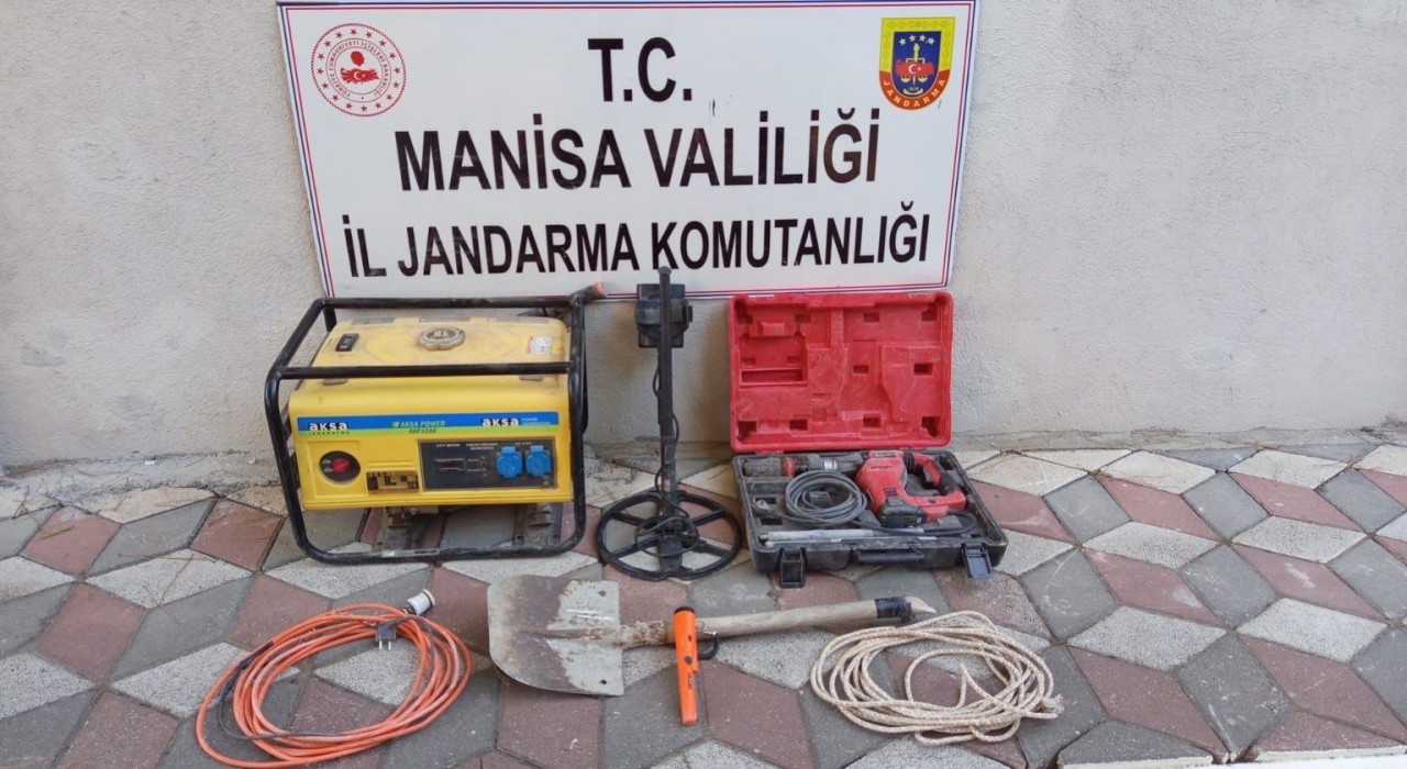 Somada kaçak kazıya jandarmadan suçüstü