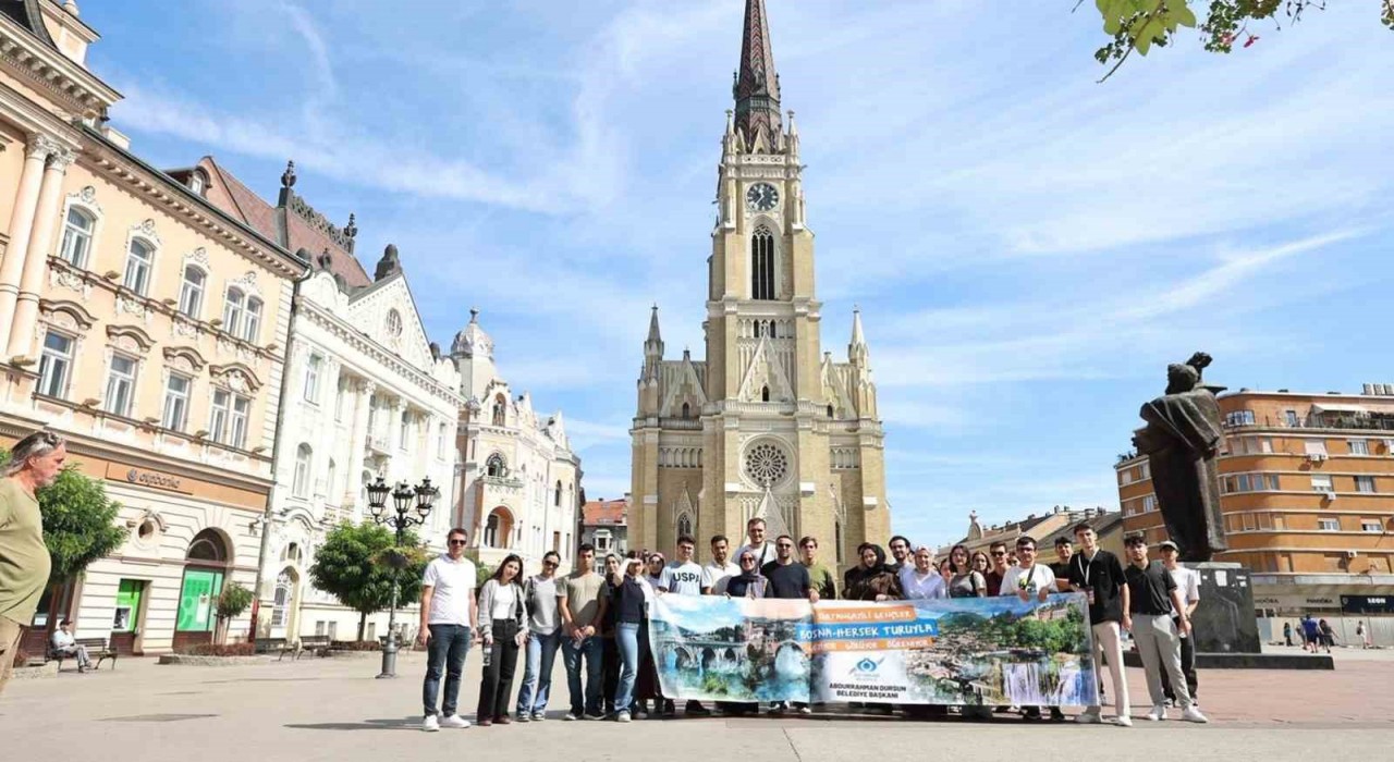 Sultangazide başarılı öğrencilere ödül:  Bosna Hersek Gezisi