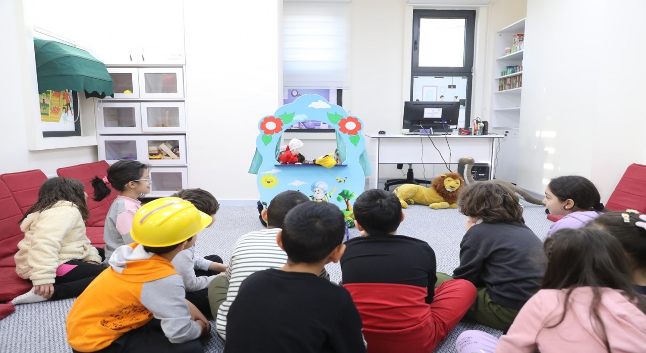 Sultangazinin meraklı ve üretken çocukları Kaşif Çocukta