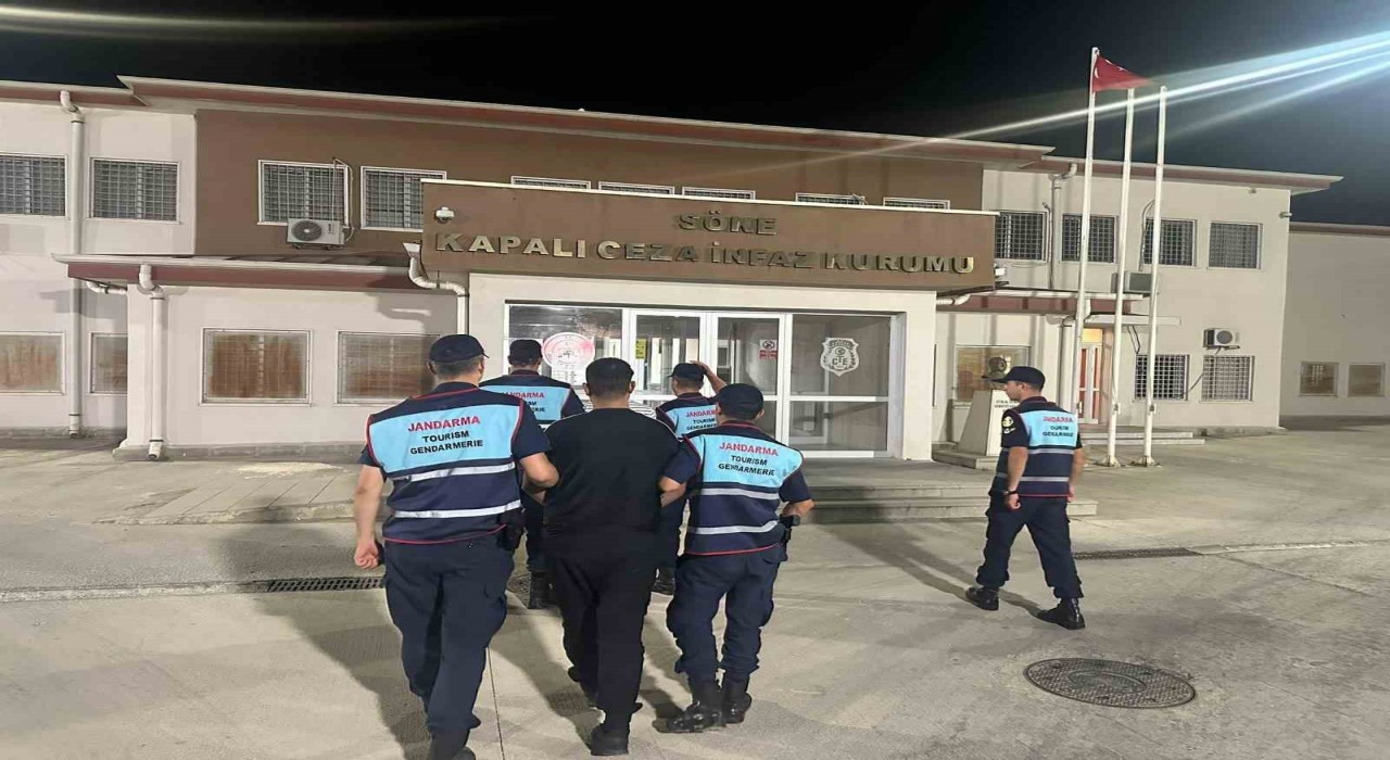 Şüphe üzerine durdurulan araçta yakalandı