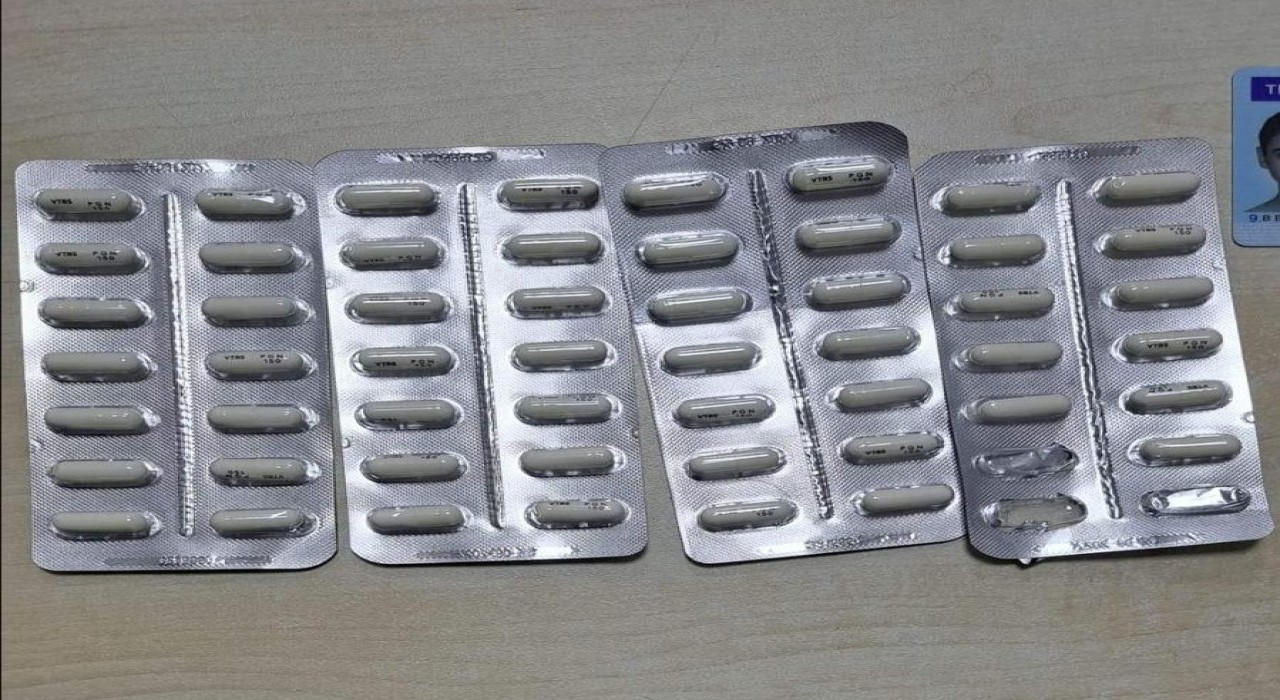 Şüphelilerden uyuşturucu ve tabanca ele geçirildi