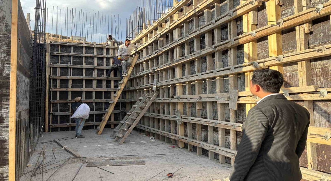 Susuz Yeni Devlet Hastanesinin yapımı sürüyor