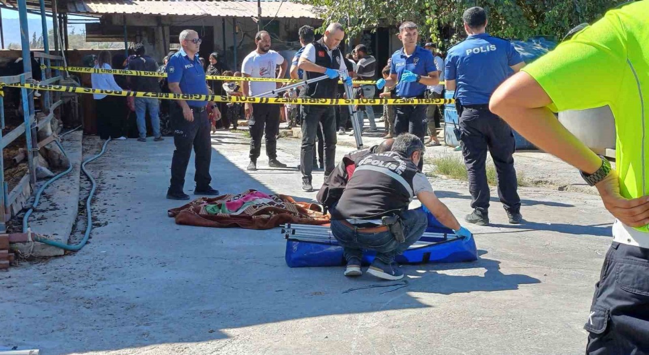 Süt toplama kamyonunun altında kalan çocuk hayatını kaybetti