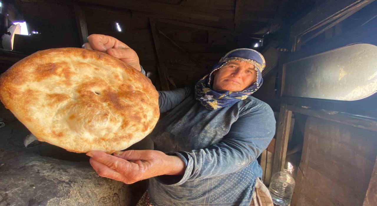 Tandır yanıyor, kültür yaaştılıyor