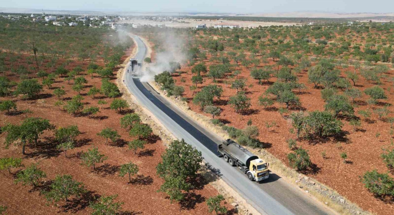 Tarihi ve doğasıyla büyüleyen Halfetide kırsal yollar yenileniyor