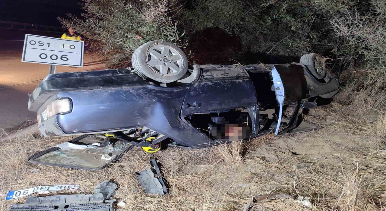 Tarsusta trafik kazası:1 ölü, 2 yaralı