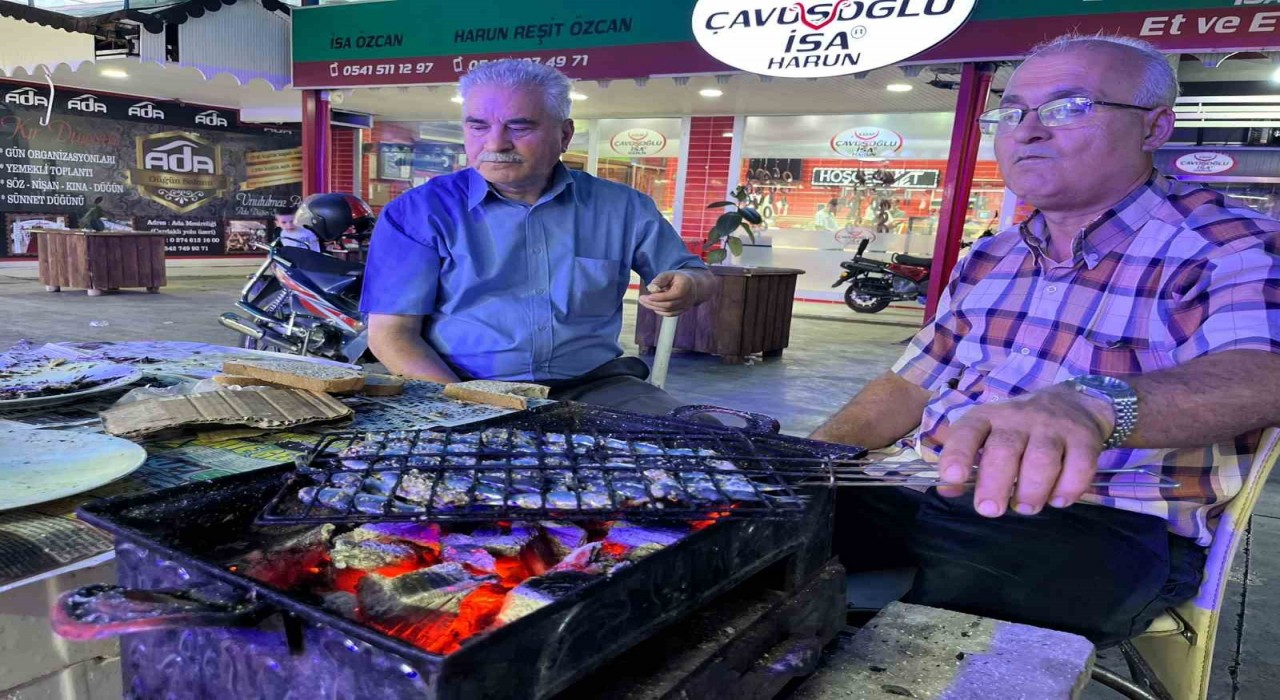 Tavşanlıda balık sezonu mangal ateşi ile başladı