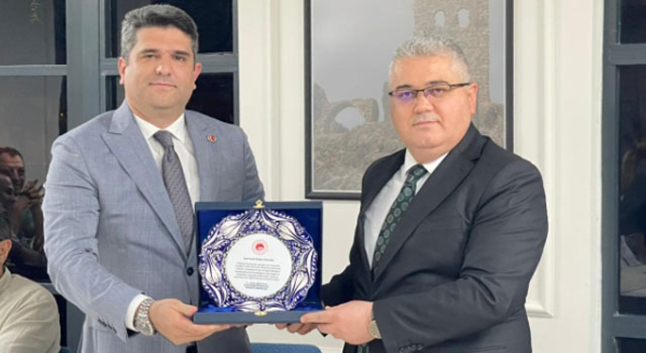 Tayini Çıkan İl Müdürü Gençtürk’e Duygusal Veda