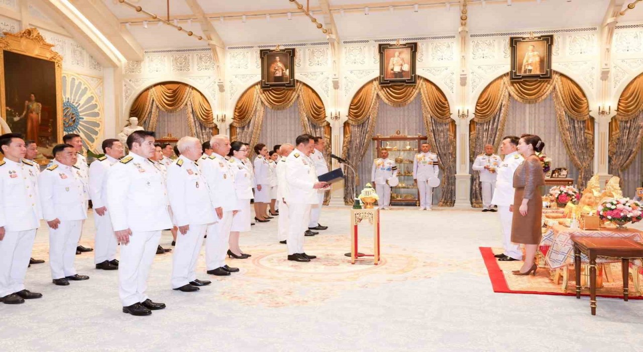 Taylandda yeni hükümet göreve başladı