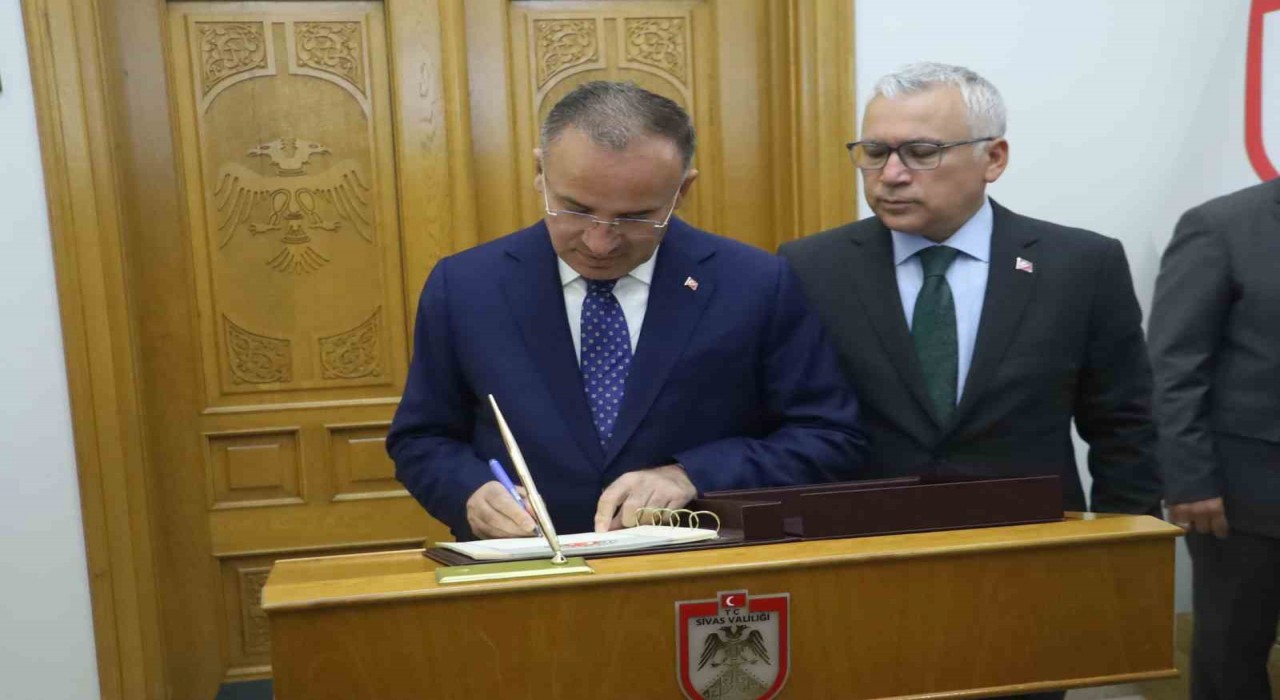 TBMM Başkanvekili Bozdağ, Vali Şimşekten brifing aldı