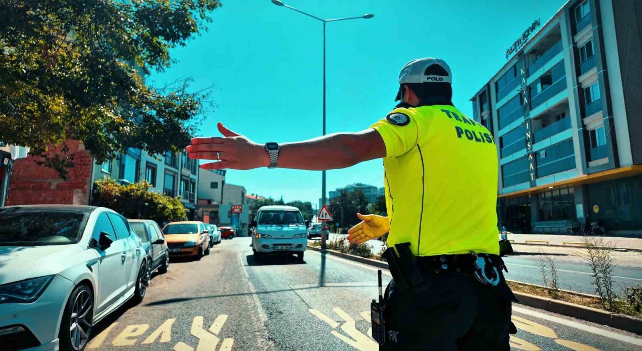 Tekirdağda huzur uygulamasında 10 kişi yakalandı