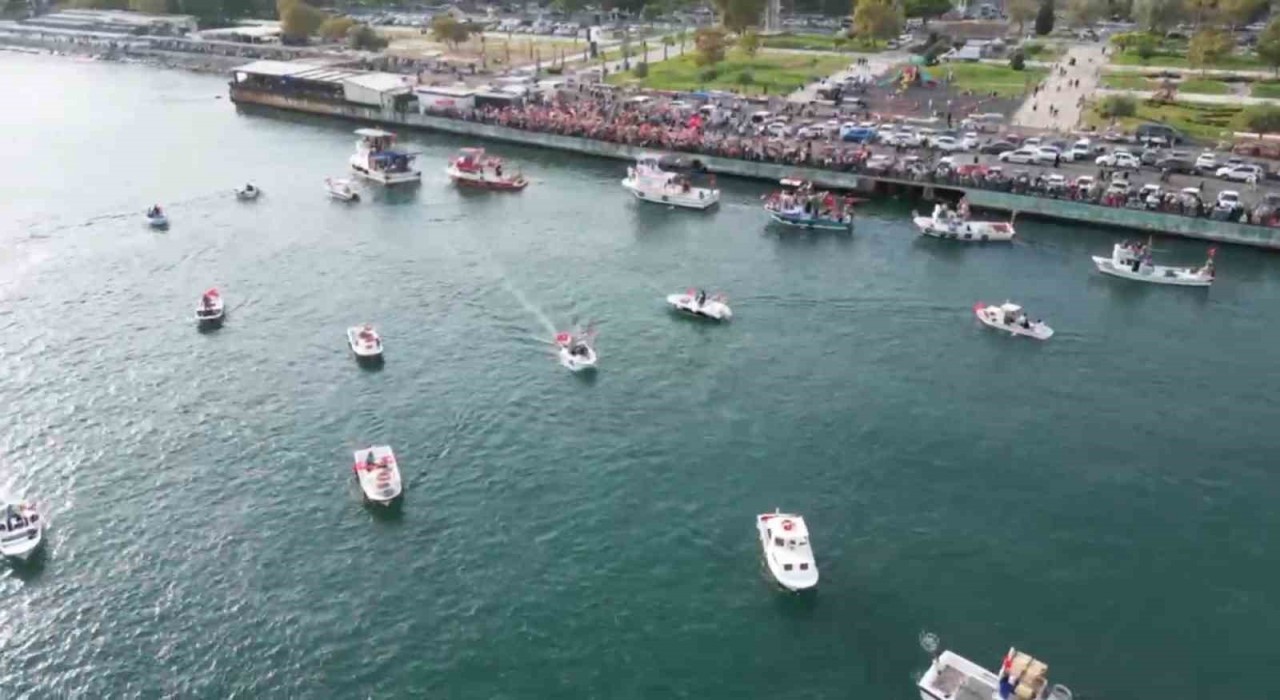 Tekirdağda Sumud filosuna destek: Balıkçı tekneleri Türk ve Filistin bayraklarıyla denize açıldı