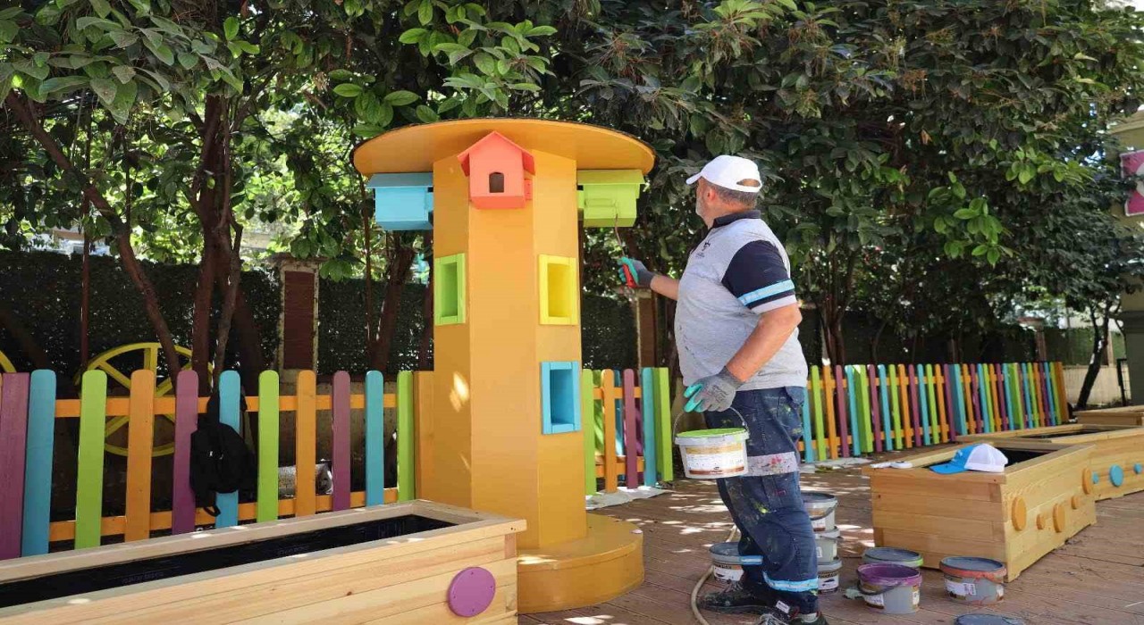 Temsili çocuk başkanın istediği masal bahçe yeni eğitim yılına hazır