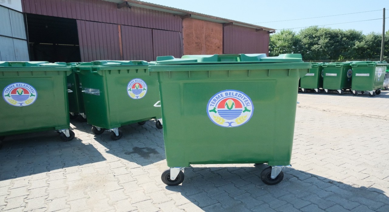 Termede çöp konteynerleri yenileniyor