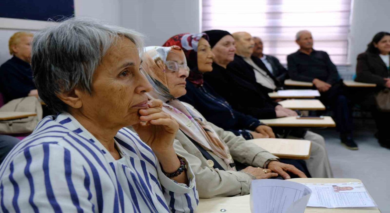 Tokatta Tazelenme Üniversitesi öğrencileri için tanışma toplantısı düzenlendi