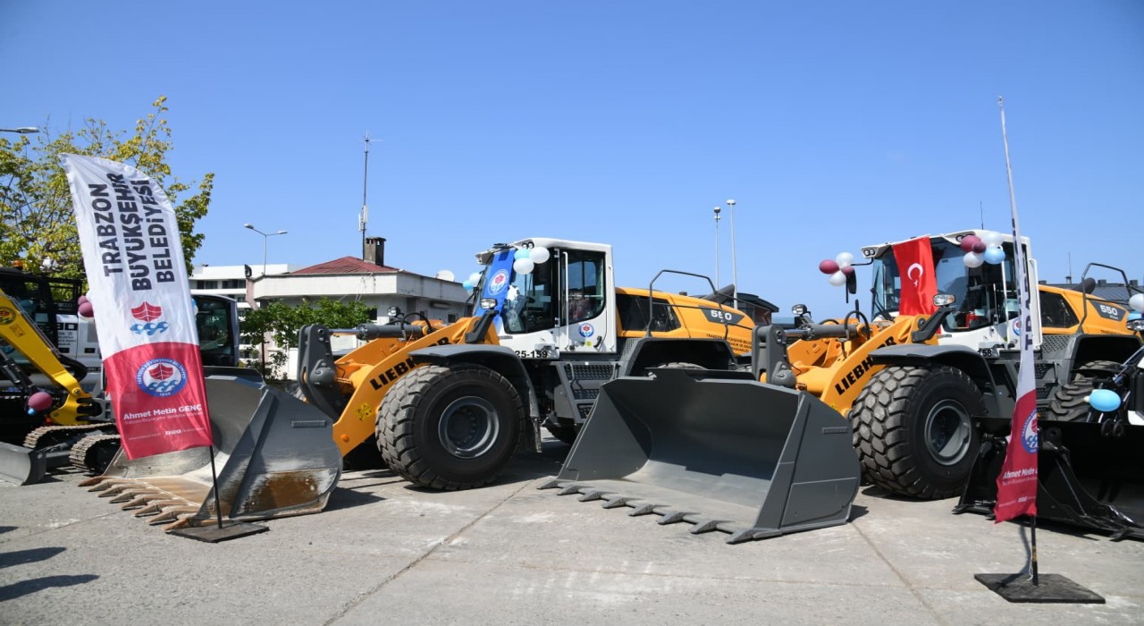 Trabzonda 17 yeni iş makinesi daha hizmete alındı