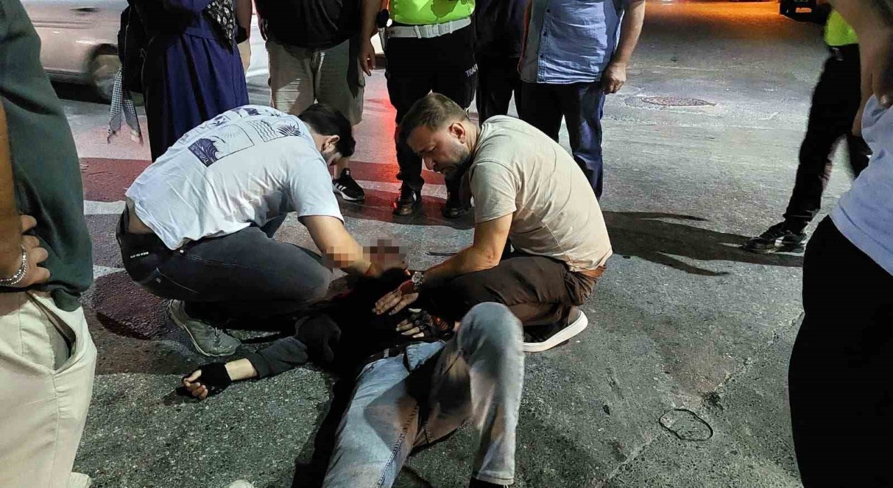 Trafikten men motosiklet ile kazaya karışan genç yaralandı