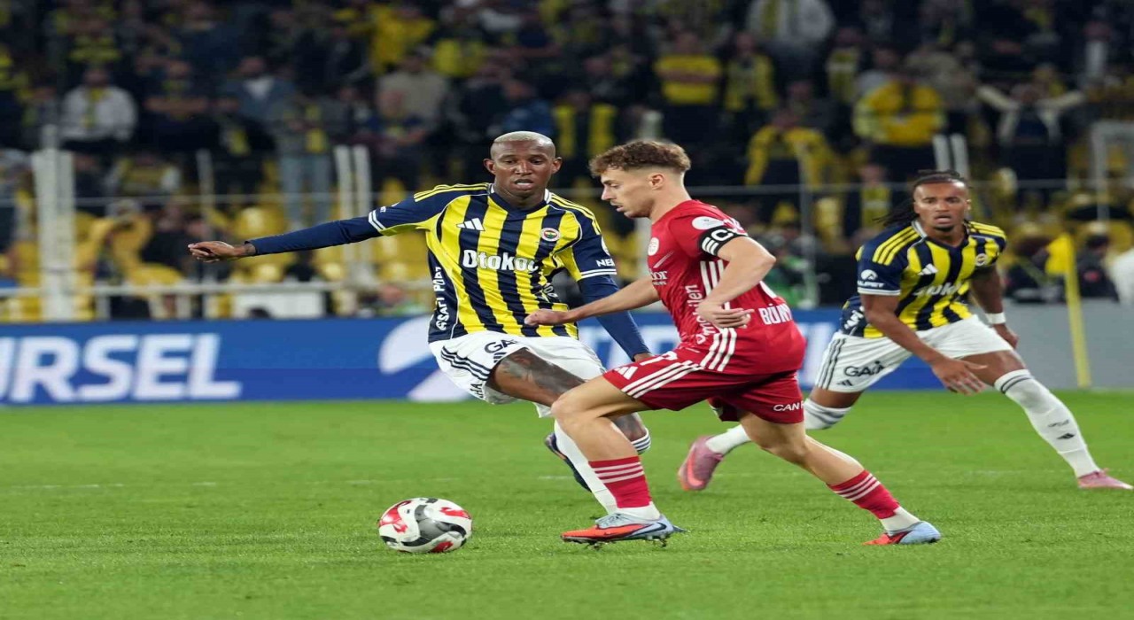 Trendyol Süper Lig: Fenerbahçe: 0 - Antalyaspor: 0 (Maç devam ediyor)